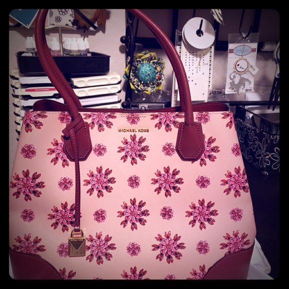 Michael Kors Large Center Zip Tote